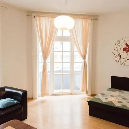 Lion Apartments In Historical Center, Bratislava Old Town Exterior photo