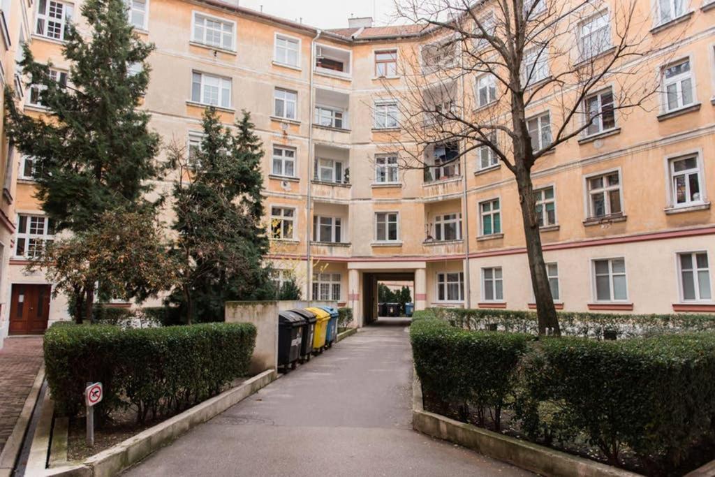 Apartment Lion In Historical Center, Old Town *